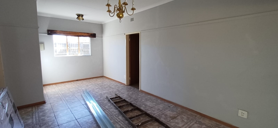 To Let 4 Bedroom Property for Rent in Hospitaalheuwel Free State